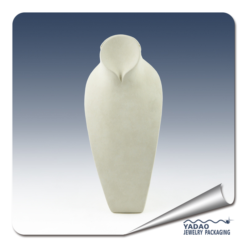 Banco di mostra dei monili forma del collo per la collana in resina e similpelle fornitore