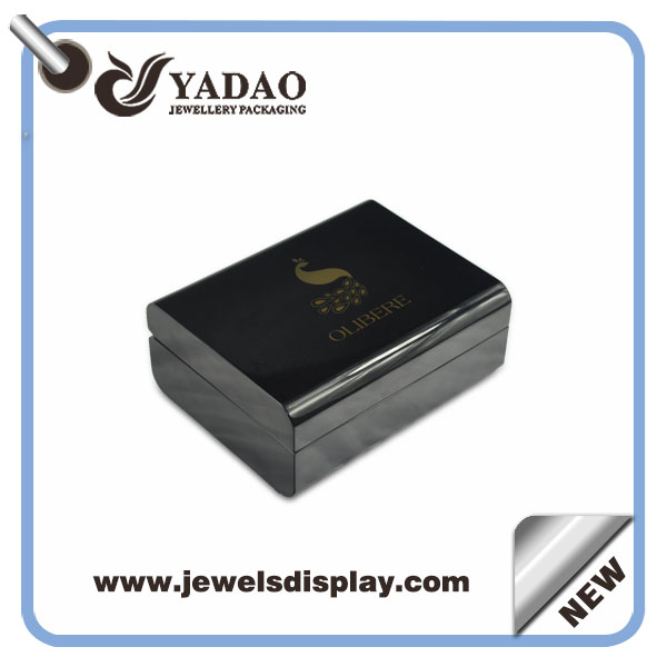 La más nueva caja de madera designable de ventas al por mayor de alta calidad para relojes pulsera brazaletes collares anillo
