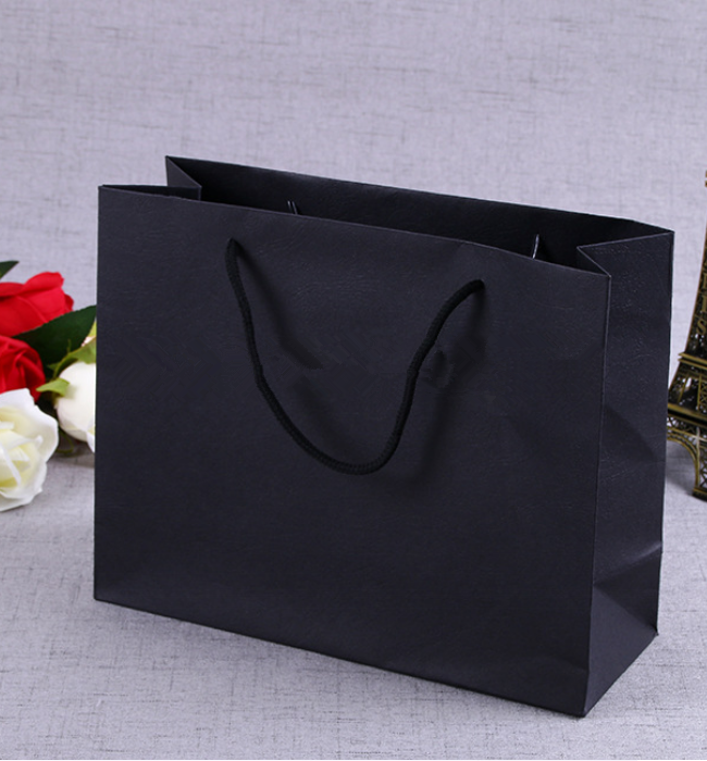 OEM / ODM Μάρκα Παραγωγής Όνομα Luxury Εκτύπωση σχεδίου Διπλωμένα χονδρό χαρτί Μπράουν Τέχνη Προσαρμοσμένη Shopping τσάντα με σχοινί λαβή