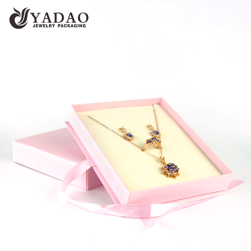OEM/ODM paper jewelry set box for displaying and packing ring earring and pendant with factory price.