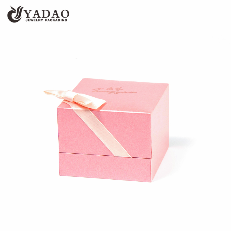 Caixa de anel de jóias rosa para meninas com fita bowknot