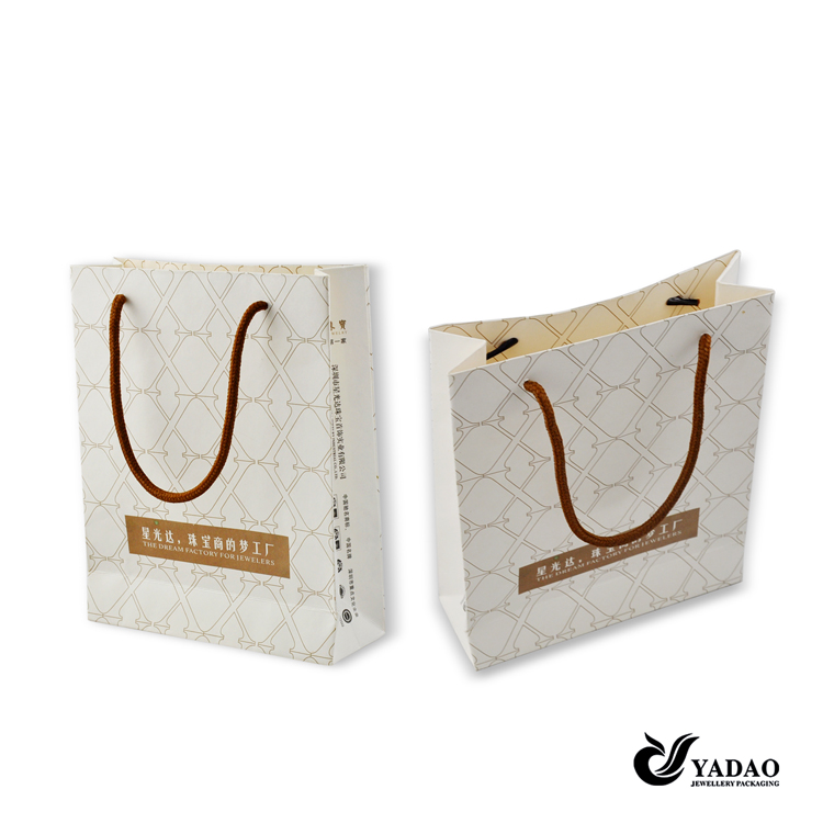 Ανακυκλώστε χαρτί τσάντα Προσαρμοσμένη χαρτί δώρο συσκευασίας τσάντα Χαρτί τσάντα για ψώνια Κατασκευαστής