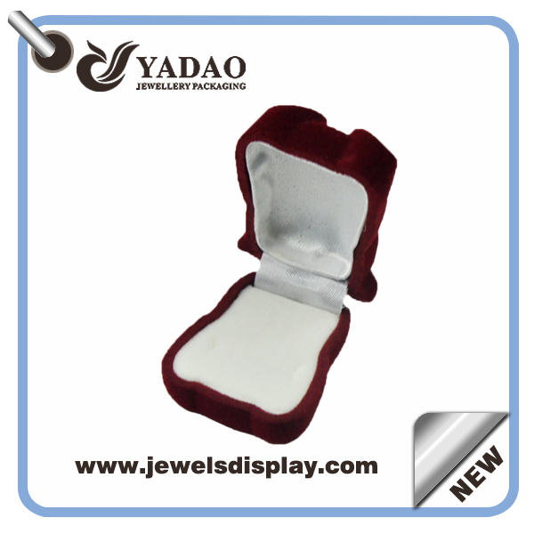 Forma panda cajas de presentación de terciopelo rojo anillo de la joyería para la mujer del fabricante de China