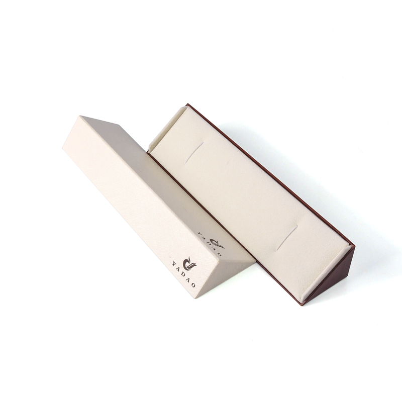 Magnet Spécial Fancy Papier Carton Bracelet Pendentif Bijoux Bijoux Packaging Nouvelle boîte de cadeau de style