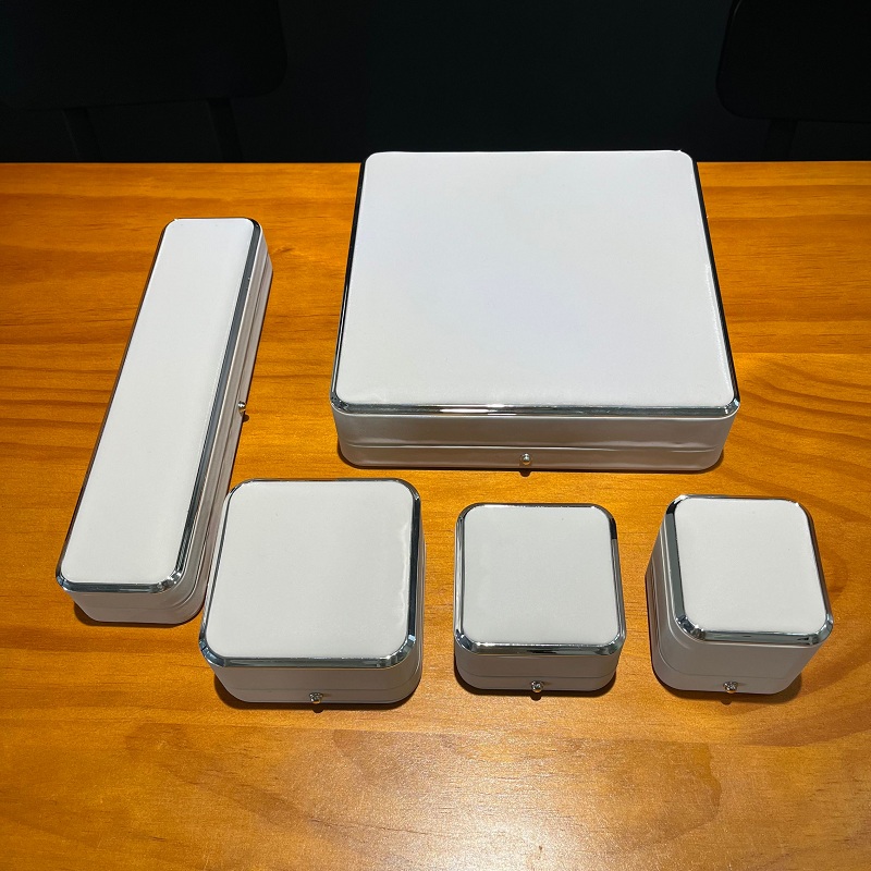 Luxus-Kunststoff-Schmuck-Schmuck-Verpackungsbox ganz eingestelltes Set Schmuckkasten-Geschenkverpackung