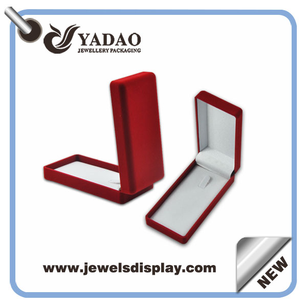 中国製のペンダントボックスのベルベットの赤い宝石箱
