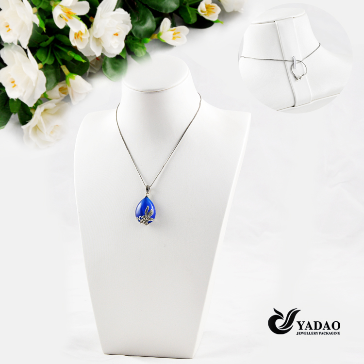 White PU kůže náhrdelník displej poprsí šperky prop vyrobené v Číně