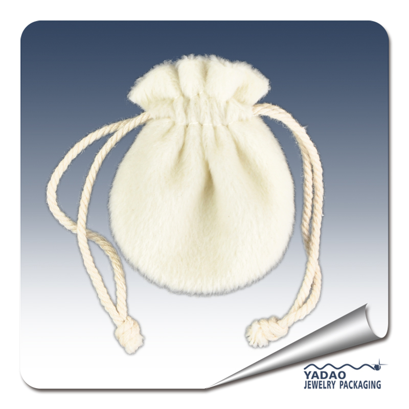 Weiß Samtbeutel für Schmuck Einkaufstasche Schmuck Beutel mit Kordelzug aus China Hersteller