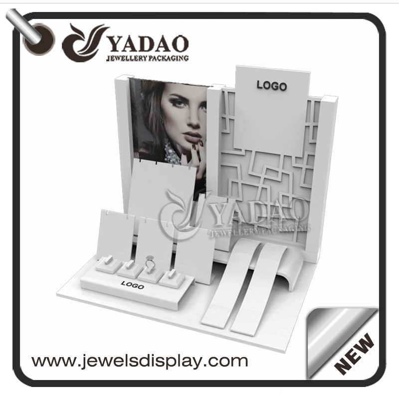Wholesale China custom jewellery showcase props for shop and exhibitions exhibitor white acrylic jewelry display