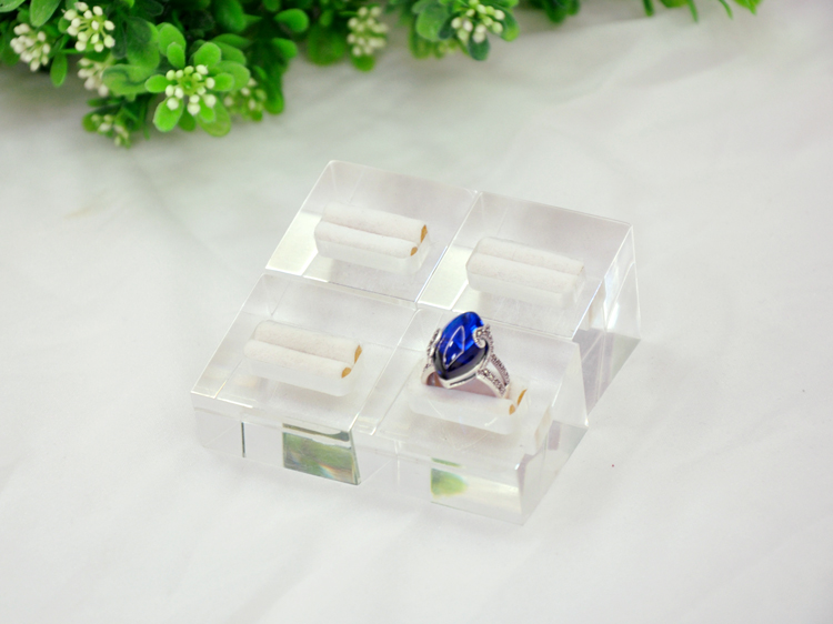 Gros MOQ 50 accessoires de présentation de bijoux purs et transparents acryliques pour bijouterie contre, de salons commerciaux et d'exposition vitrine acryliques anneau affiche