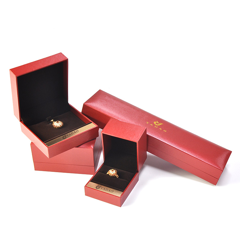 Yadao Wholesaler Custom Metal Logo Plate Jewelry Box Set