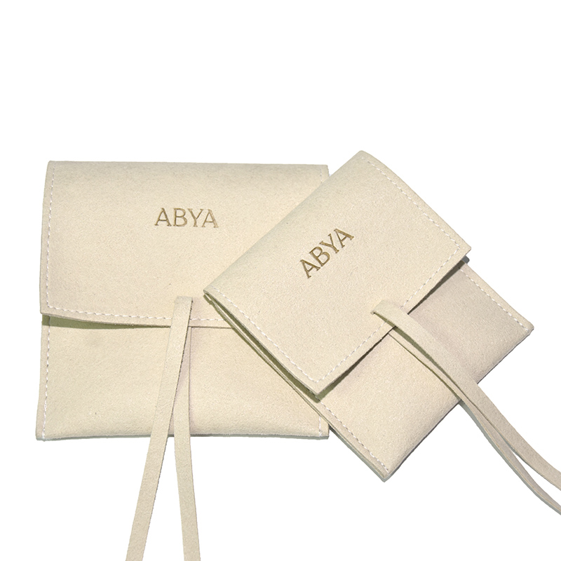 Yadao Wholesales Microfiber Custom Logo 1.2mm Thickness Jewelry Beige String Pouch with Pad