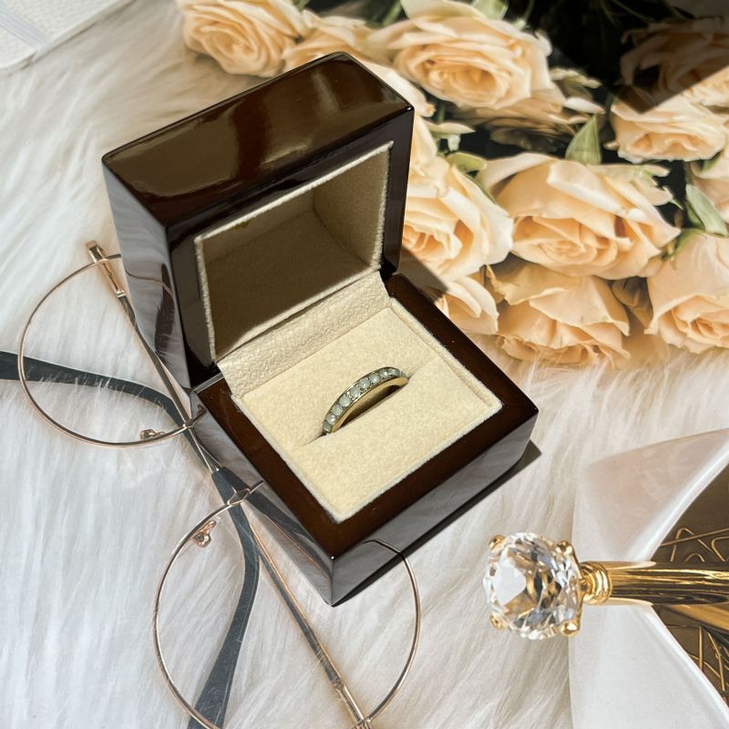 Yadao Classic Wooden Box Jewelry Packaging Ring Box تخصيص لعلامة المجوهرات مع شعار الطباعة الحريري الانتهاء