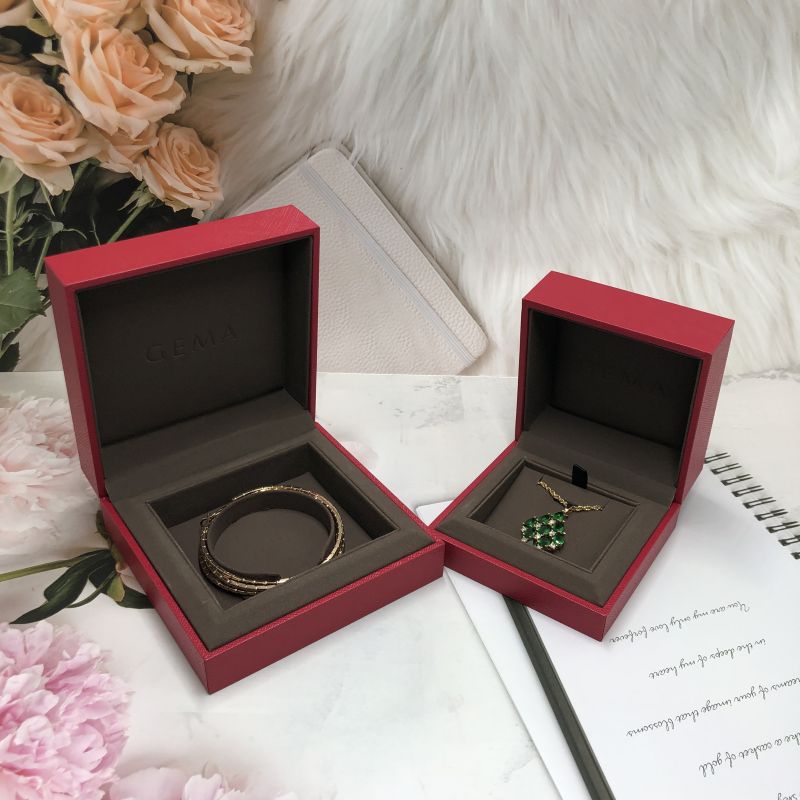 Yadao customized thick frame gold jewelry pendant bangle packaging box