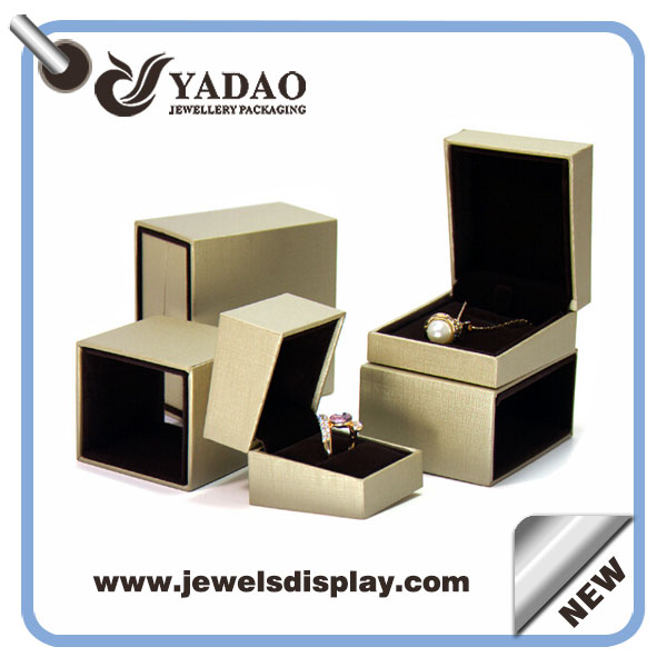 la boîte de bijoux faite main de boîte d'affichage de coffret de similicuir avec le logo libre d'échantillon libre