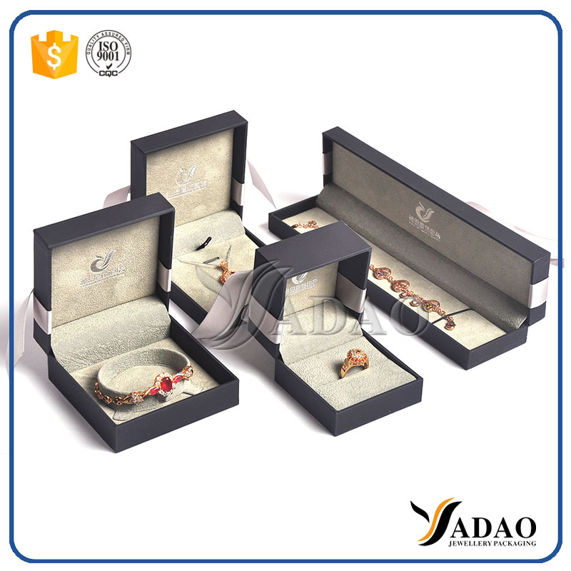 Navrhovatelé šperky display plastový box sety s mašlí pro prsten, náušnice, náramek, náhrdelník, náramek, náhrdelník
