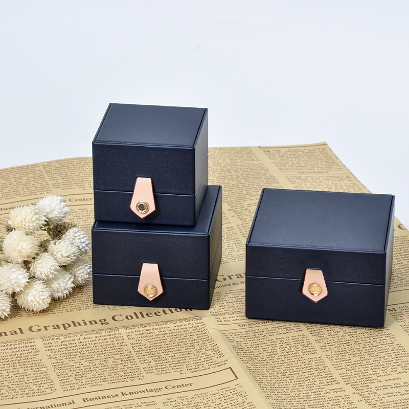 Caixa de embalagem de jóias de couro PU de alta qualidade Caixa de jóias de botão