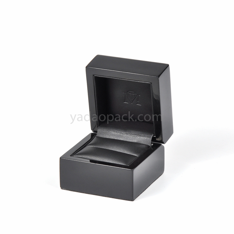 caixa para joias de madeira de alta qualidade com pintura lacada brilhante e caixa com anel de madeira para presente