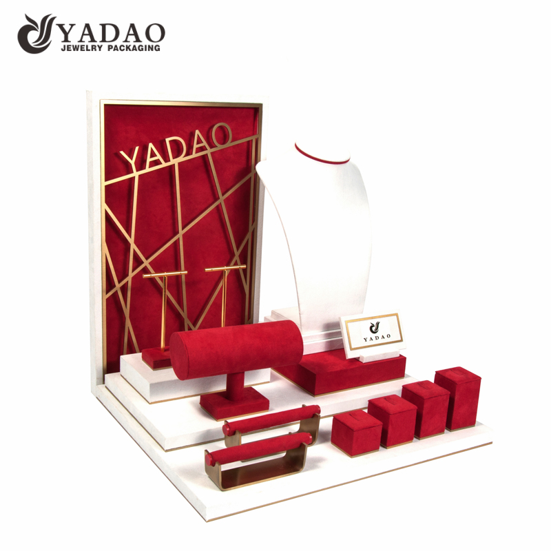 high quality wooden jewelry display set classical red color microfiber display stands with metal elements for Christmas holiday season