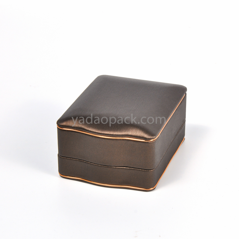 caixa de pingente de jóias com linha de onda com couro PU coberto