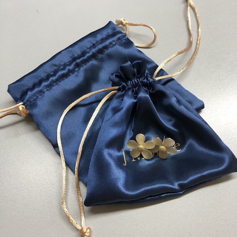 Embalagem de joias bolsa de cetim com cordão de cordão bolsa para presentes, embalagem com logotipo personalizado grátis