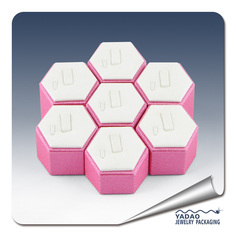 soporte del anillo soporte de exhibición del anillo hexagonal de color rosa de pie personalizar en China