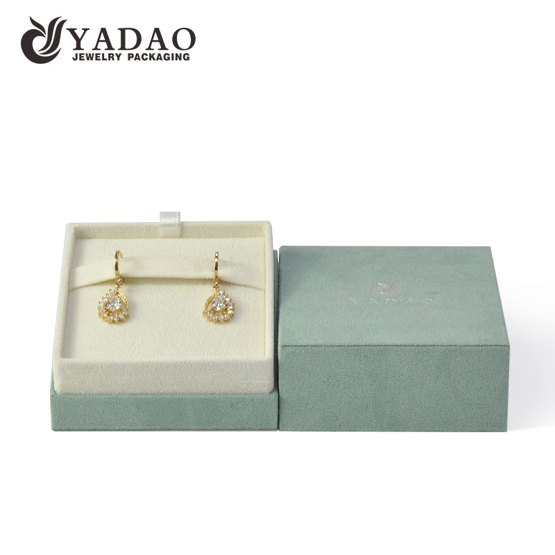 whosale suede jewelry box for jewelry packaginng with pretty color and logo
