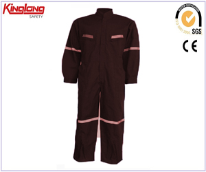 Pócaí cófra dubh ardchaighdeáin clúdaithe, téipeanna frithchaiteacha le sleeves fada mens coverall