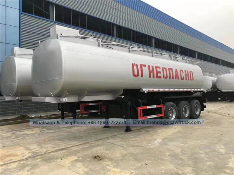 Nhà cung cấp Trailer dầu tàu chở dầu 55 CBM