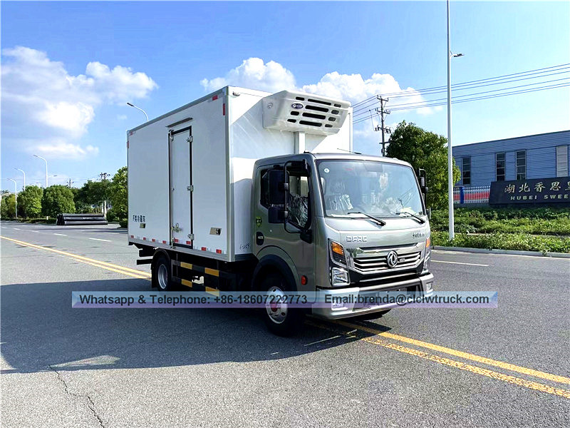 DFAC 5-6 Ton meat hook refrigerator truck