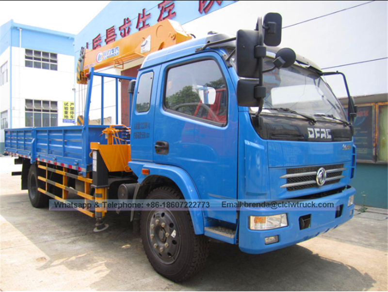 Dongfeng 4000 kgs montada en camión grúa XCMG, China montada en camión grúa Fabricante