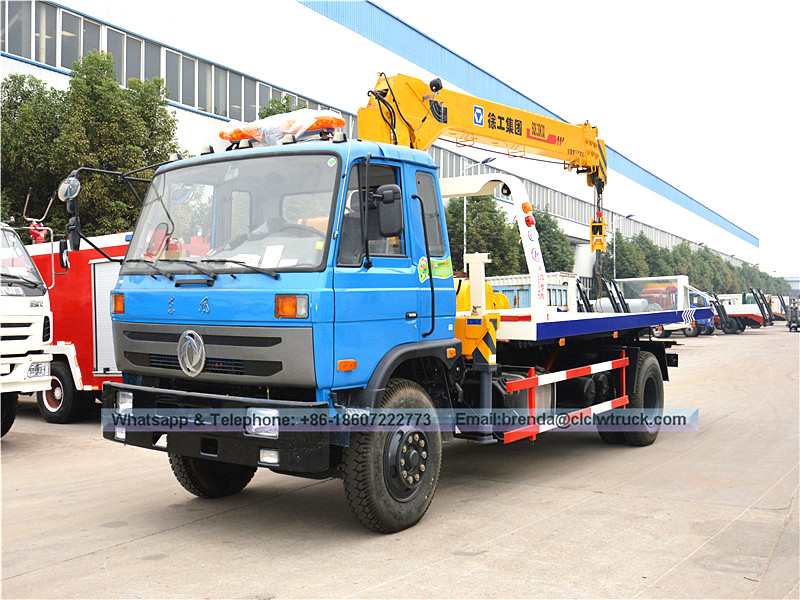 Dongfeng 4x2 5ton Truck Truck con 5ton Crane Hot Sale