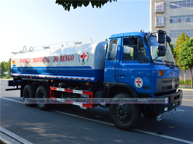 Dongfeng 6x4 20000liter 4400 galones de agua Tank Truck