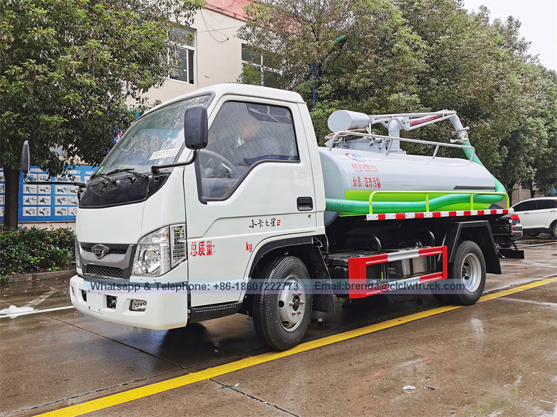 FOTON 3000 litros pequeños camiones de succión fecal en venta