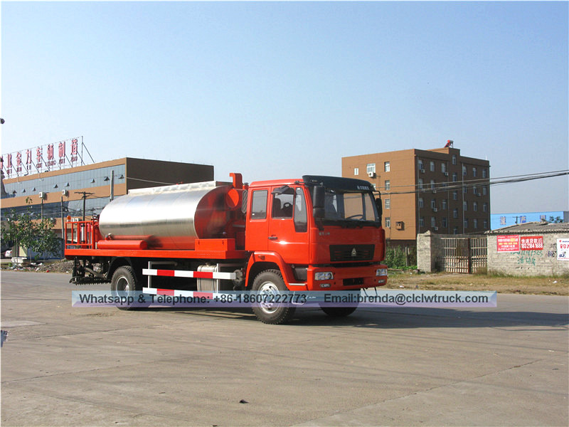 Camión de tanque de distribución de asfalto sinotruck, camión distribuidor de betún de 8000 litros