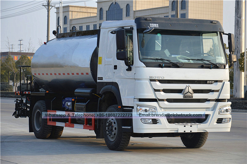 Howo 12M3 Camión distribuidor de betún en venta