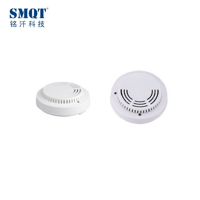 smart wireless smoke detector with LED indication