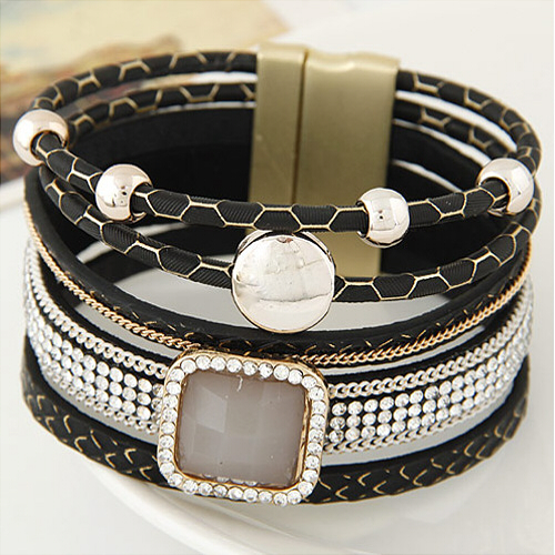 Europe and the United States retro trend multi - layer gem bracelet Korean fashion leather ultra - wide magnet buckle bracelet wholesale online jewelry
