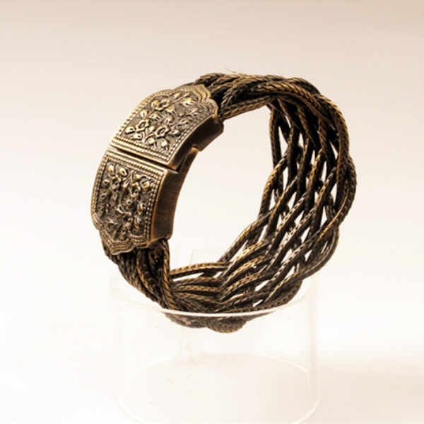 Best Selling Fashion Bracelets Hot Jewelry Trends 2017 Charm Wire Bracelet Wholesale Fashion Custom Love Woven Bracelet
