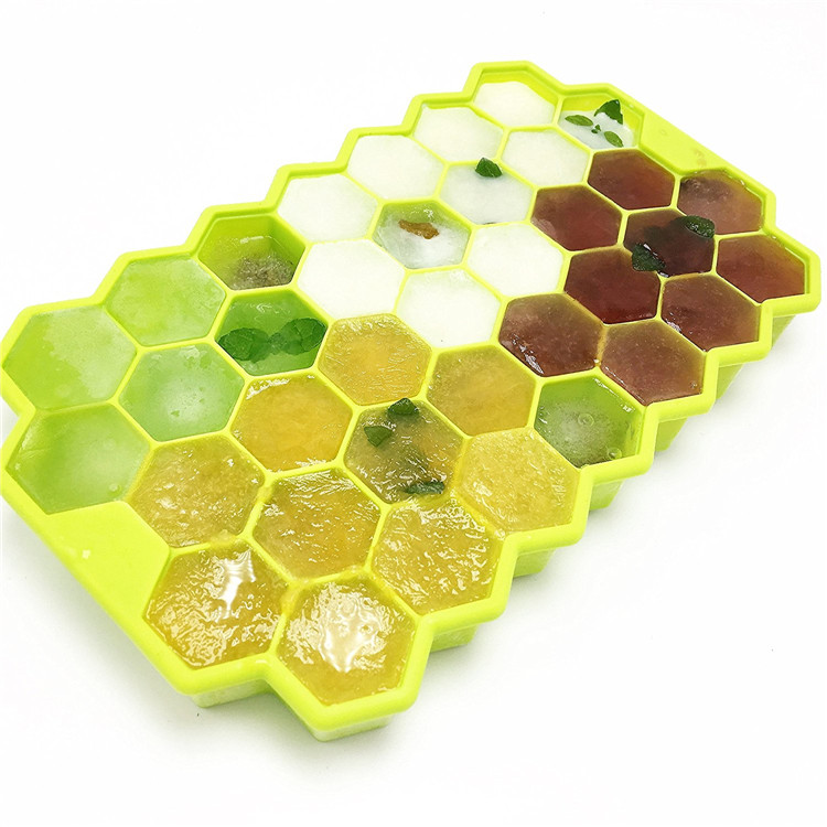 Easy Release 37 Cavidad Abeja Honeycomb Silicona Bandeja de cubitos de hielo con tapa, Mini fabricante de cubitos de hielo congelado