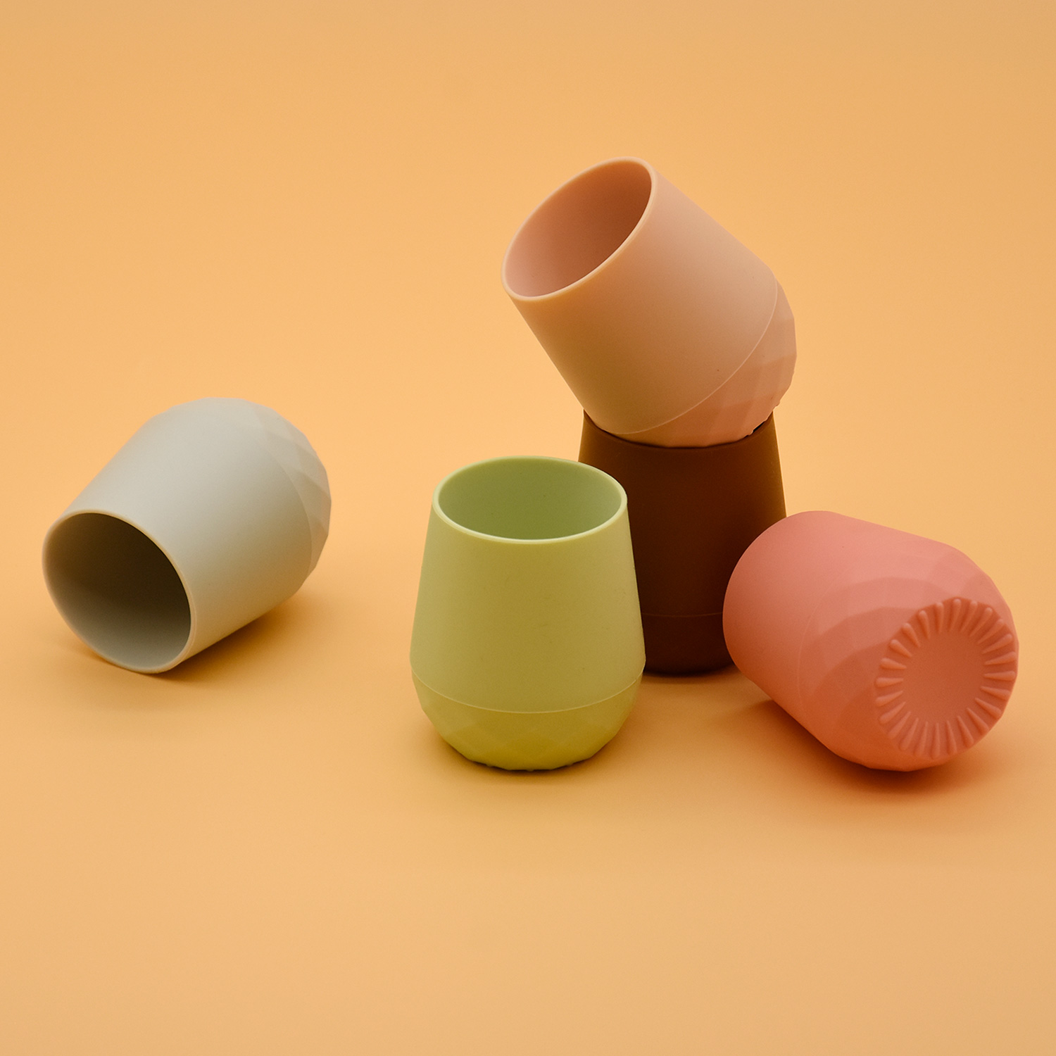 Umweltfreundliche Kleinkind Sippy Cup Säuglinge Winzige Trinkbecher Tasse Easy to Halten Anti-Choke Design Silikon Babypasse