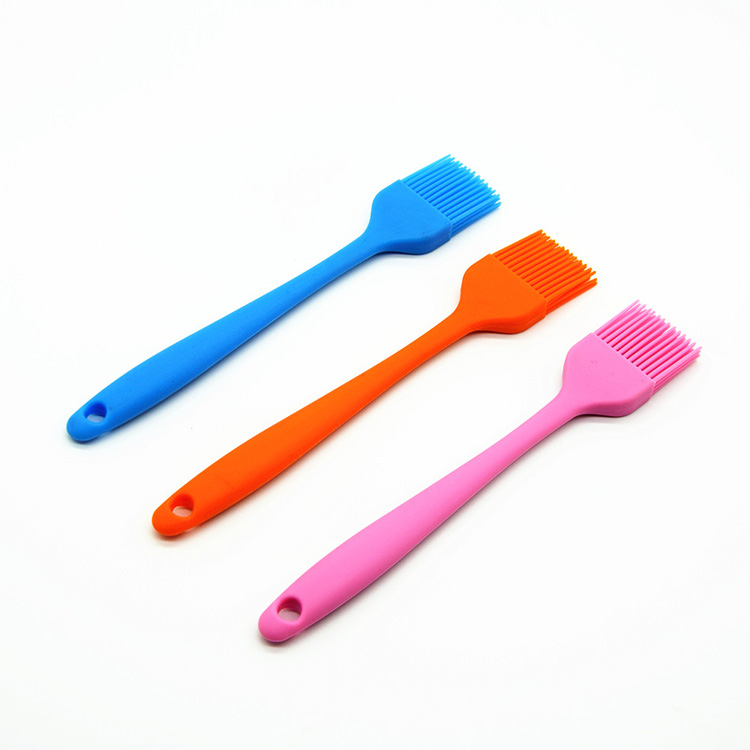 FDA Approved silicone bbq gril brush , silicone oil brush for kitchen utensil