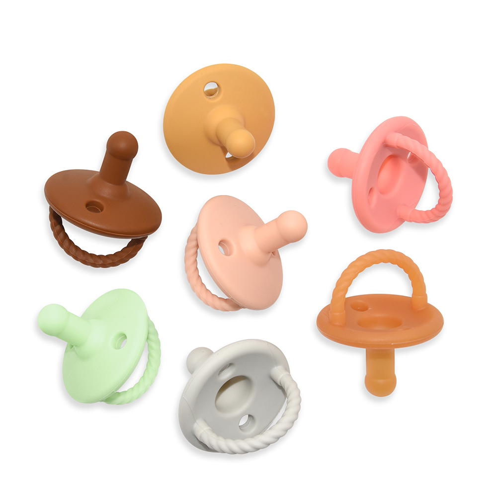 Food Grade Factory Direct Sweetie Soother Pacifier Silicone Newborn Pacifiers with Collapsible Handle and Two Air Holes for Added Safety