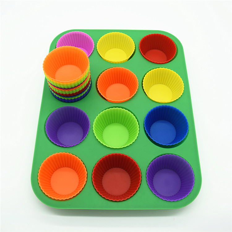 Non-vaisselle Lave-vaisselle Micro-ondes Safe 12 tasses en silicone muffin muffins en silicone, poêle en silicone