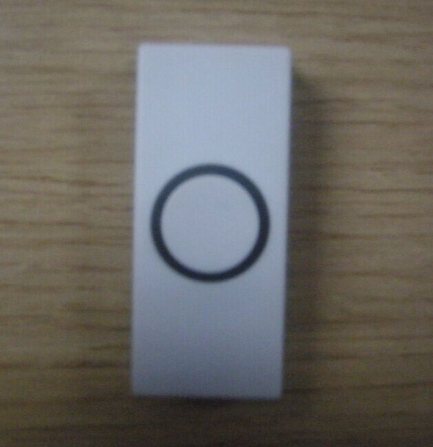 Botón plástico ligero, con el brillo de botón de salida de la puerta de color PY-DB8