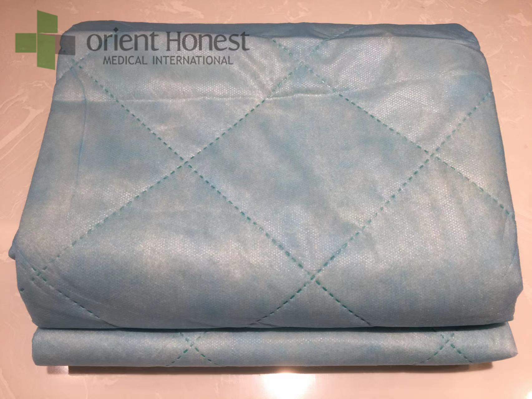 Одноразовое нагревающее одеяло медицинское одеяло без тканого терапевтического нагревающего одеяла