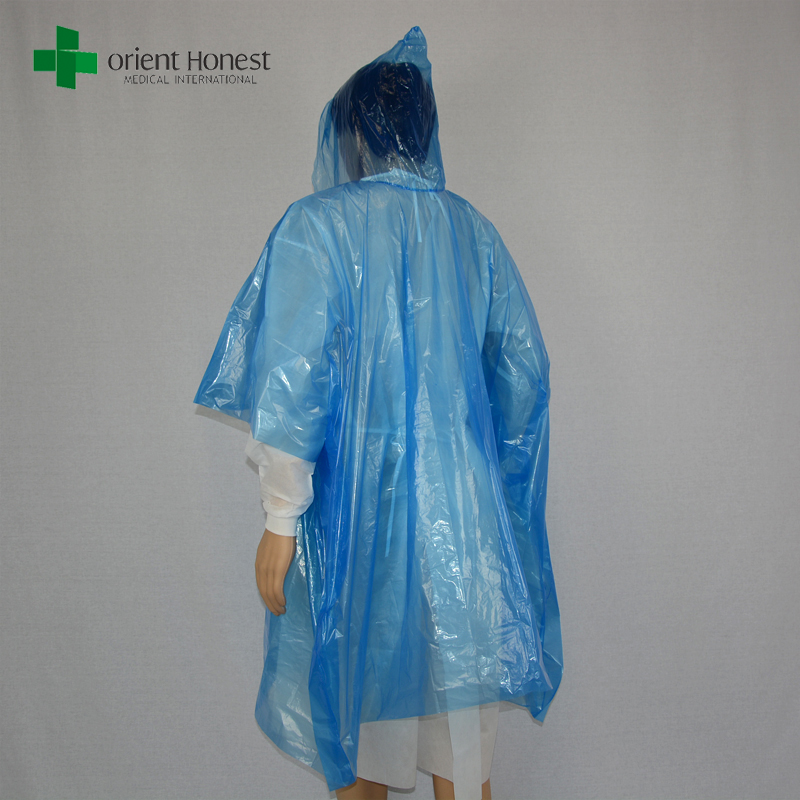 Rain Poncho Conjunto de poncho de chuva descartável de azul colorido para adultos com capuz e mangas de cordão
