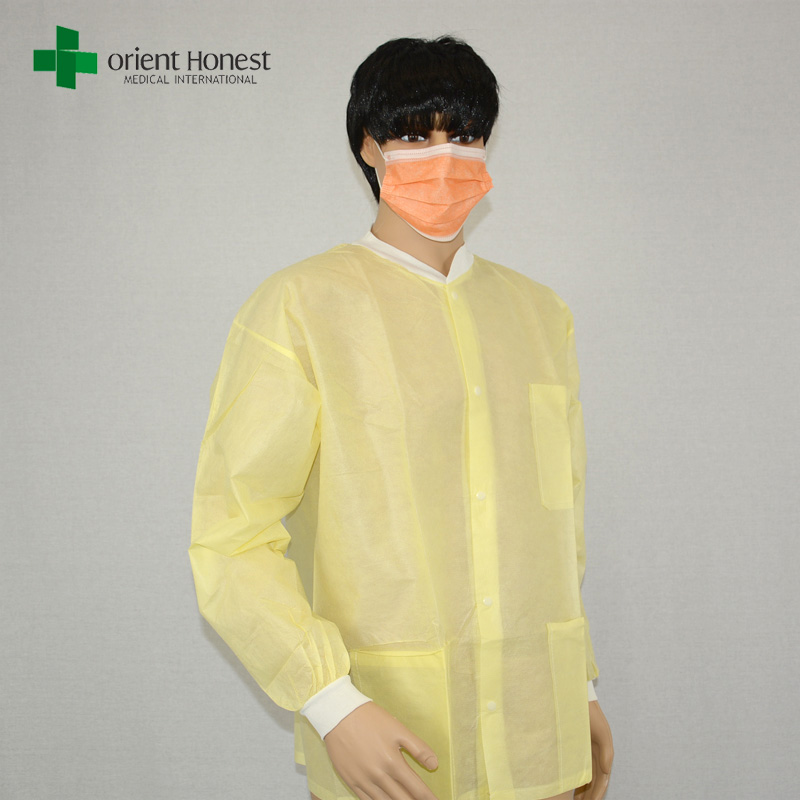 disposable long sleeve lab coats,disposable surgical coat for hospital,three pocket yellow lab coat