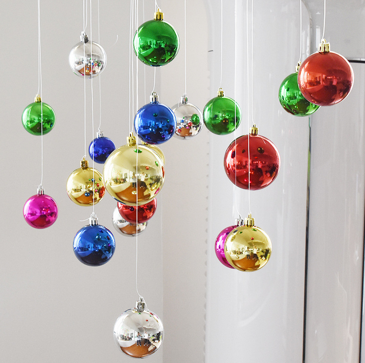 Bola de suspensão inquebrável decorativa do Natal