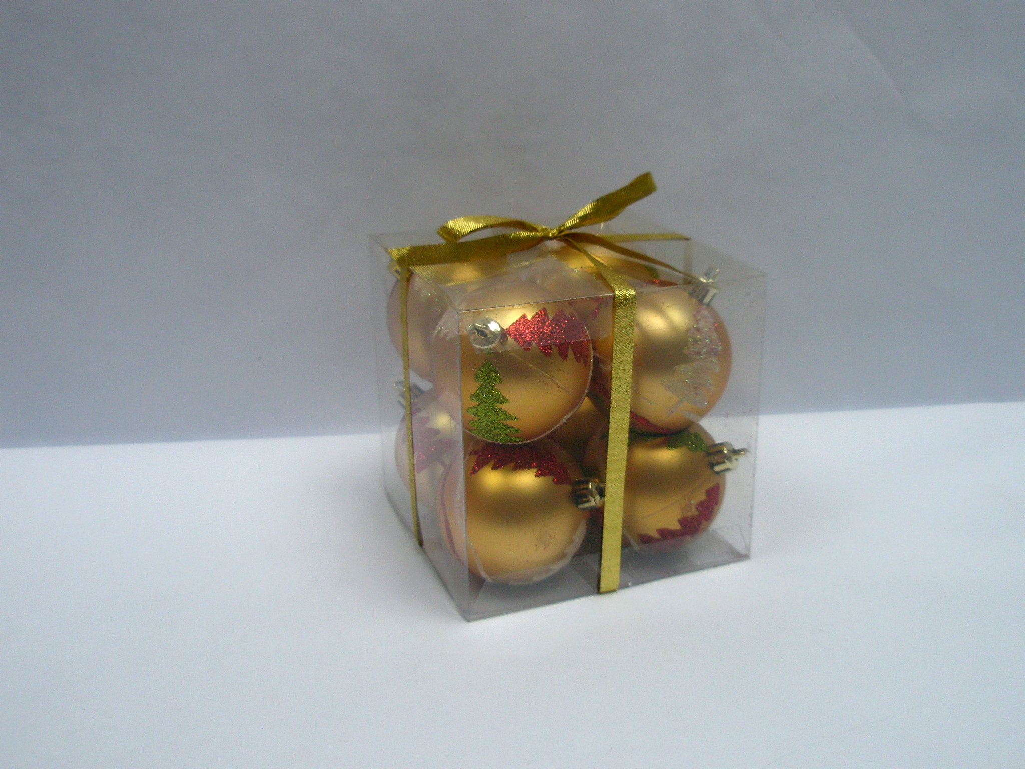 New design Christmas Plastic Ball Ornament